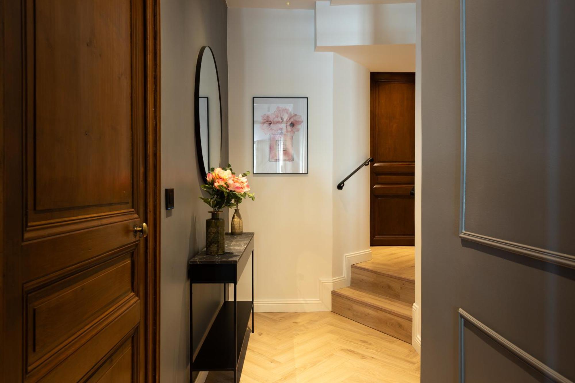 L'oranger T4 Elegant And Bright Prime Location *