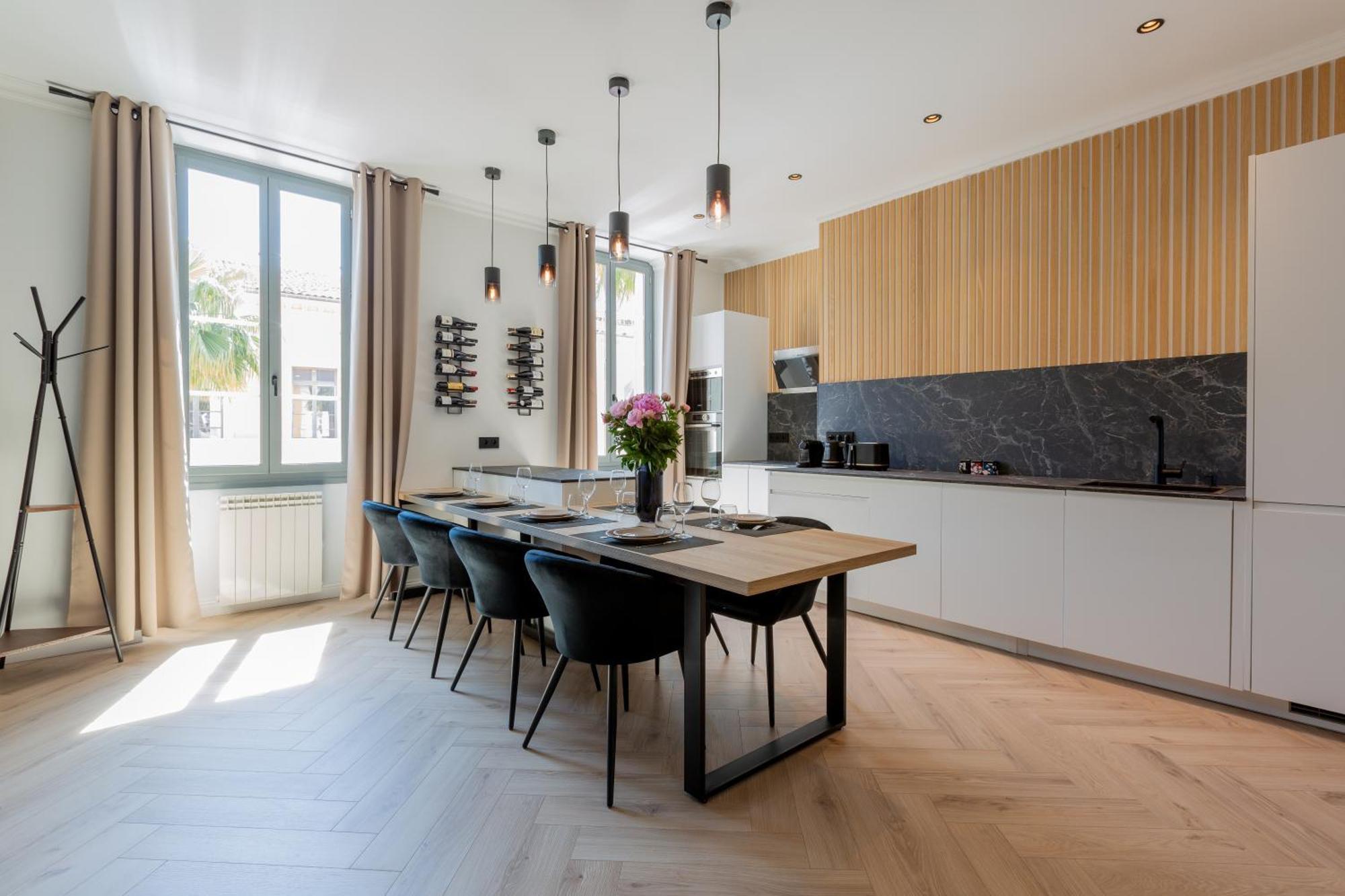 L'oranger T4 Elegant And Bright Prime Location Apartment
